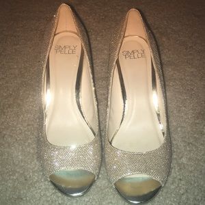 Simply pelle gold sparkle wedge size 8.5